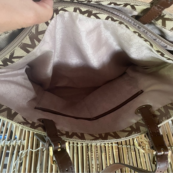 Michael Kors Brown and Tan Signature Large Tote - Picture 10 of 14
